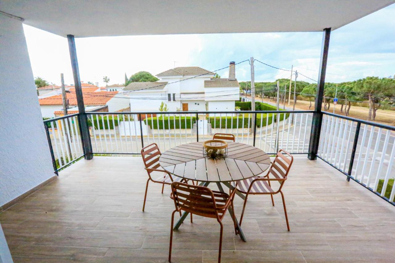 Rosa Dels Vents Only Families Apartment Cambrils Bagian luar foto